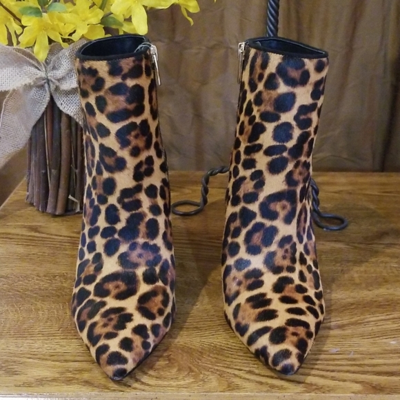 Cow Hide Leopard Print Booties - Picture 2 of 8